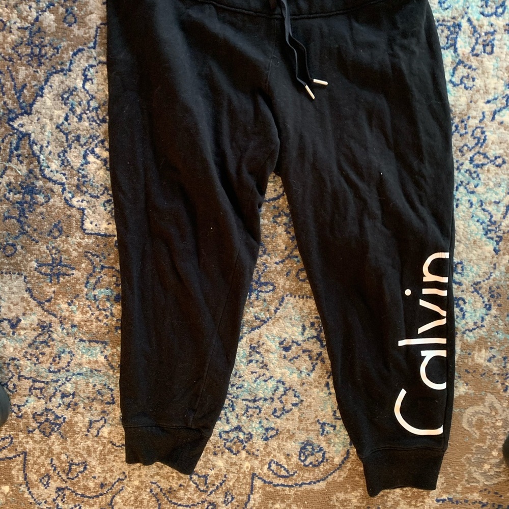 Calvin Klein - Picture 3 of 3